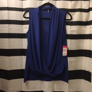 Vince Camuto drape front hi/low blouse. Size XS